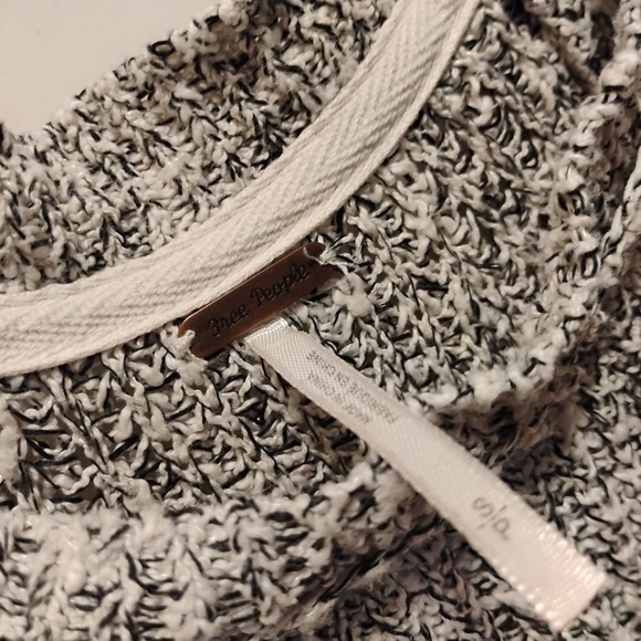 Free People Textured Gray Knit Sweater Stretchy Waistband Fitted Warm Size S - Picture 3 of 4